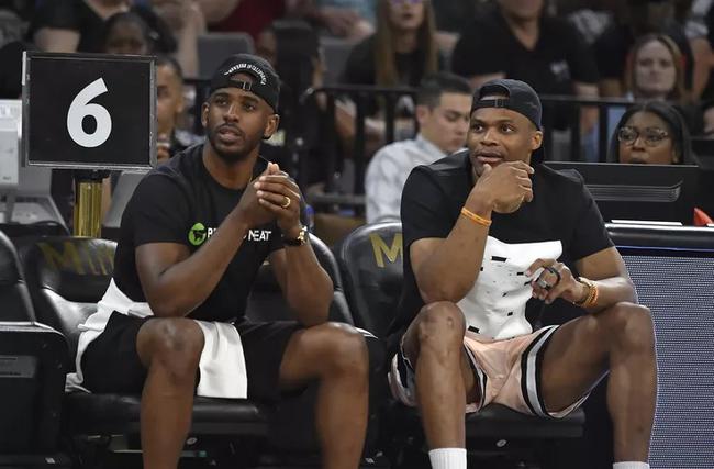 浙江广厦4分险胜！新赛季开门红，塔克首秀22分7篮板，孙铭徽12分（广厦开门红险胜4分，塔克首秀22分7篮板，孙铭徽贡献12分）