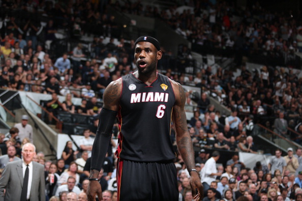 FIFA最新世界排名：西阿法英巴葡荷比德锁定世界杯种子队；中国仍居第93（FIFA最新排名出炉：西阿法英巴葡荷比德锁定世界杯种子席位，中国仍列第93位）