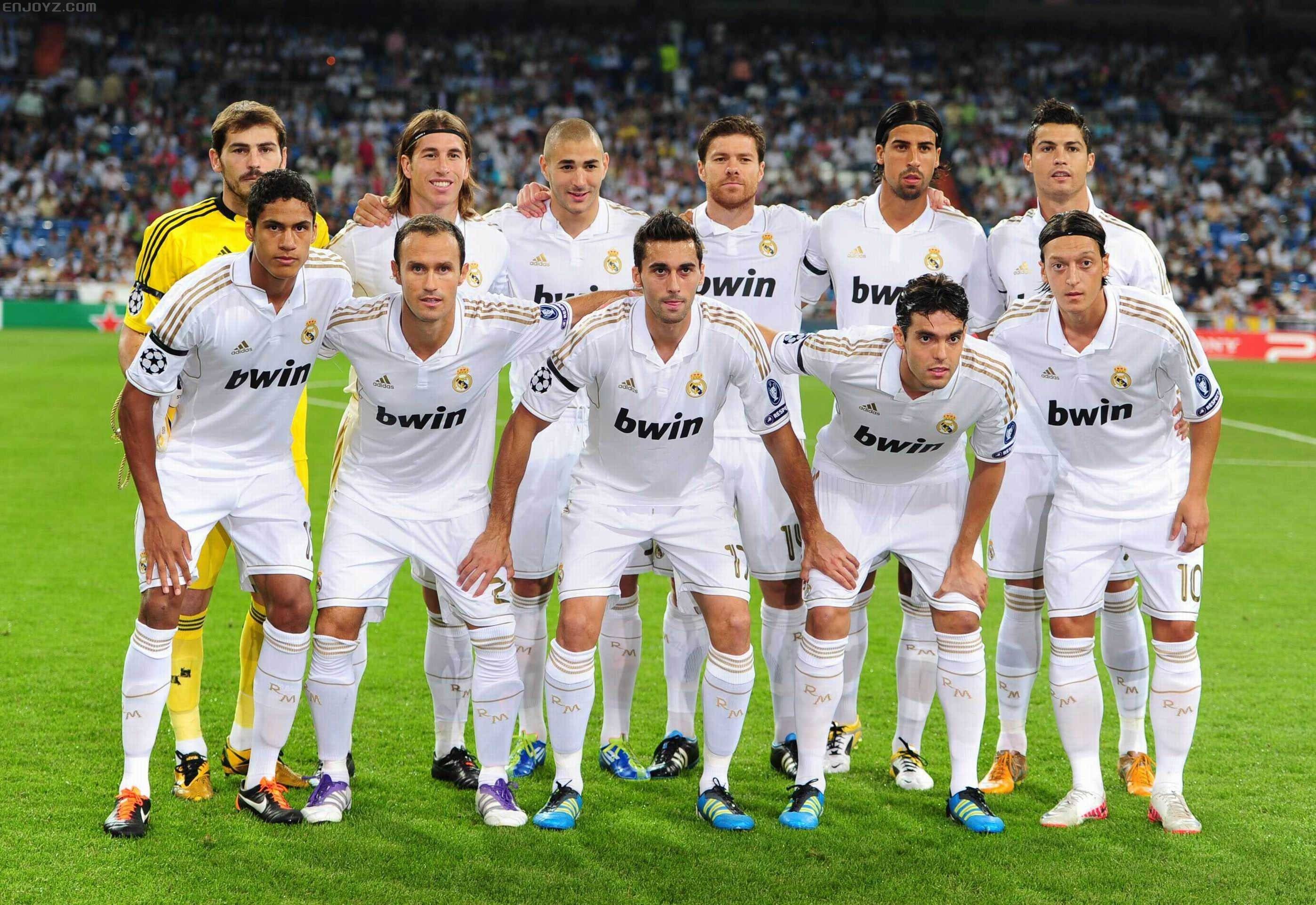 撞完詹姆斯又打库里！狄龙连续2场最后时刻犯错（从詹姆斯到库里，狄龙两场比赛末段接连失误）