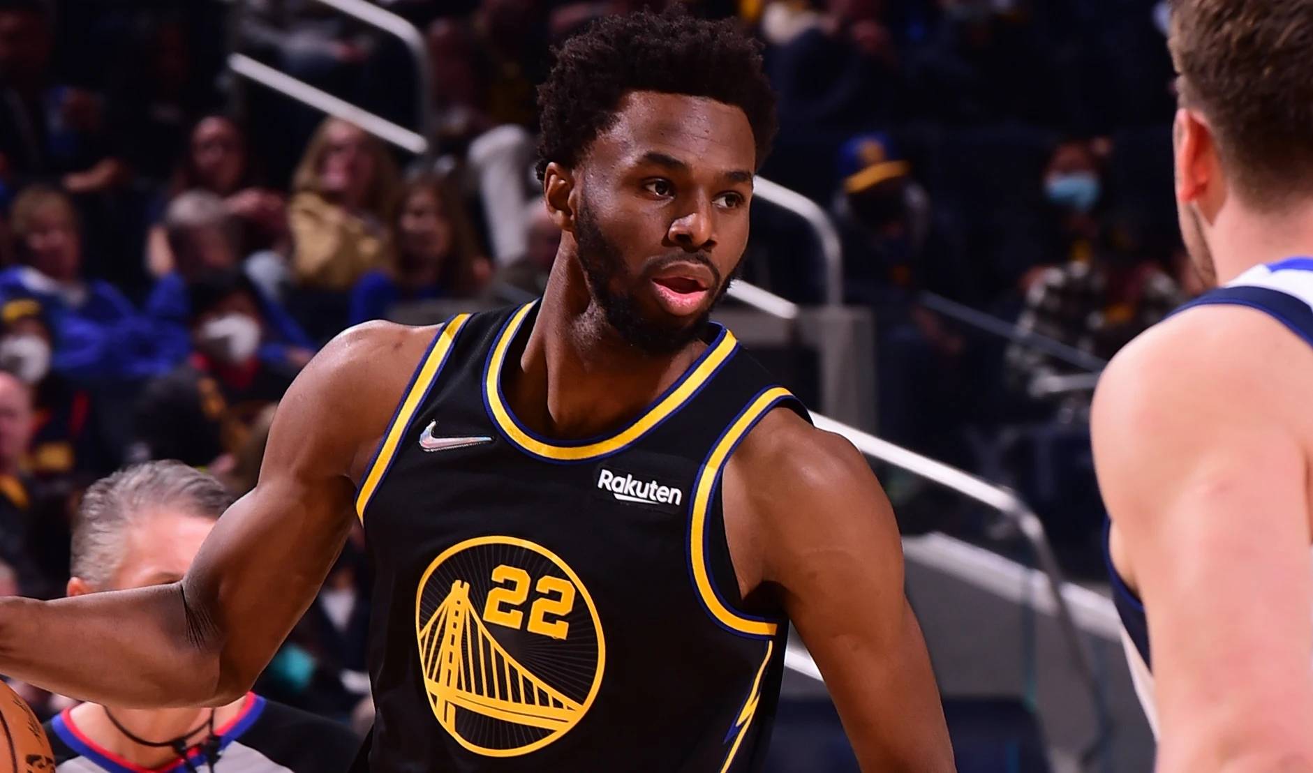 中超：武汉三镇主场1-0小胜上海申花（中超：武汉三镇主场1-0力克上海申花）