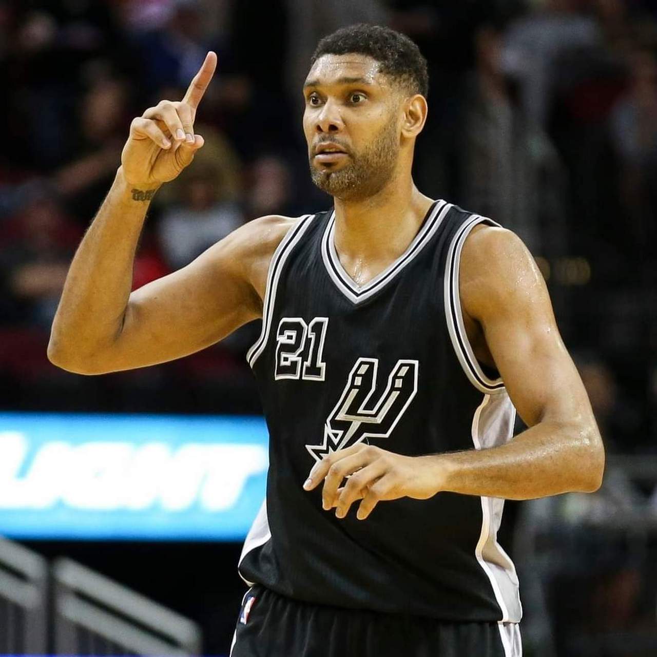 孔蒂：穆里尼奥的履历说明了他的伟大；意甲已变得更加欧洲化（孔蒂：穆里尼奥的成就彰显其伟大，意甲愈发欧洲化）