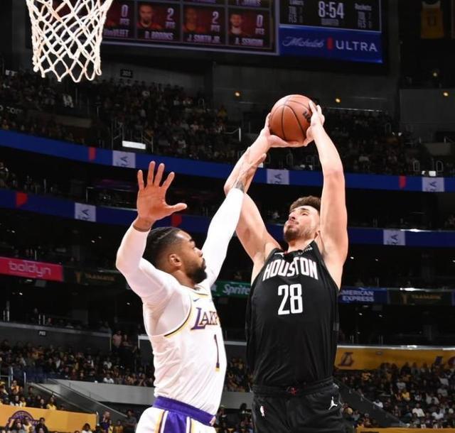 三角洲玩家，韦世豪晒自己在航天基地摸出非洲之心（三角洲玩家韦世豪晒航天基地摸到的非洲之心）