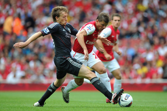 TA：西班牙与巴萨都想治疗亚马尔，并都想将受伤责任推给对方（TA：西班牙队与巴萨抢治亚马尔，受伤责任互相推诿）