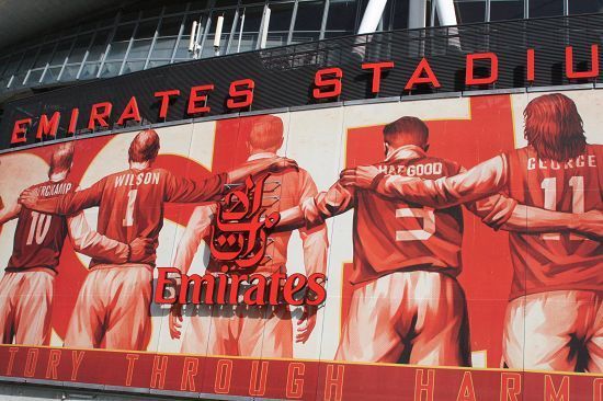 一场比赛踢两个位置？马丁心说：“小意思～”（一战两岗？马丁笑言：小菜一碟）