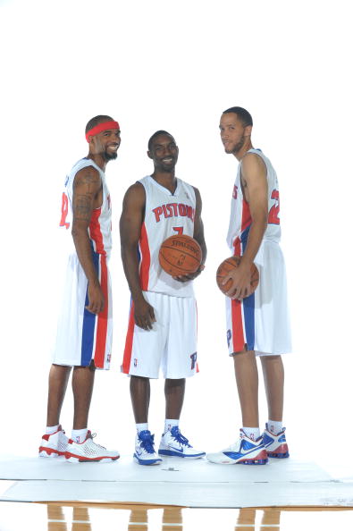 邮报：梅努希望冬窗离开曼联，有12家俱乐部对他感兴趣（每日邮报：梅努盼冬窗离开曼联，12队有意）