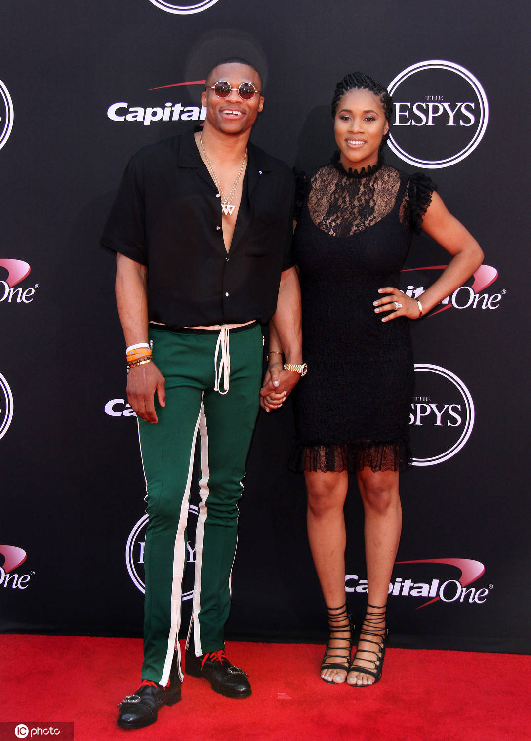 莱切2-1都灵，班达、拉萨纳-库利巴利建功（班达、拉萨纳-库利巴利先后破门，莱切2-1小胜都灵）